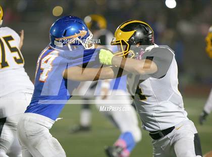Thumbnail 3 in Mission Bay @ Clairemont photogallery.