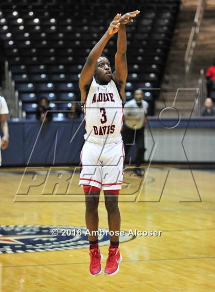 Thumbnail 1 in Westside vs. Benjamin Davis (UIL 6A Area Playoff) photogallery.