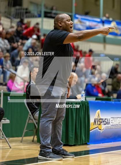 Thumbnail 3 in Cold Spring Harbor vs. Voorheesville (NYSPHSAA Class B State Semi-Finals) photogallery.