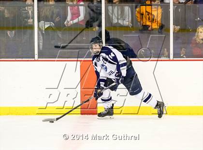 Thumbnail 1 in DeSmet Jesuit vs. St. Louis University High photogallery.