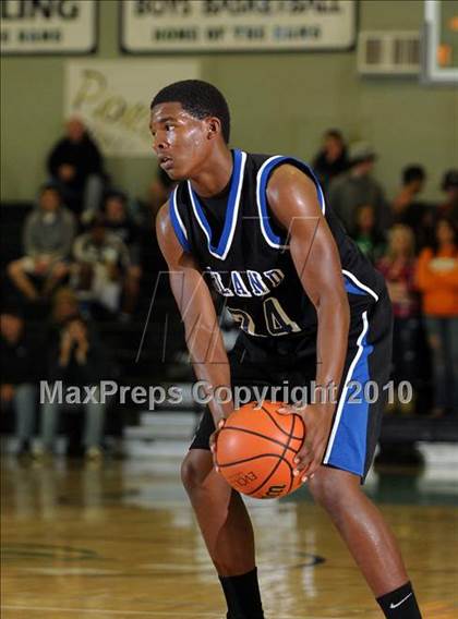 Thumbnail 3 in Orland vs. Dixon (Ram Jam Winter Classic) photogallery.