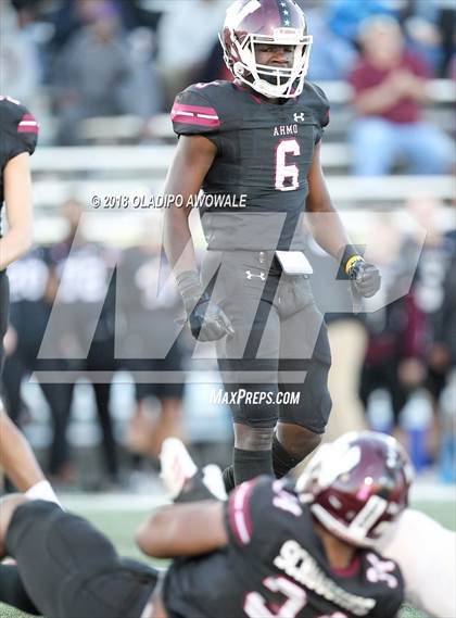 Thumbnail 2 in Wylie vs. Horn (UIL 6A Area Playoff) photogallery.