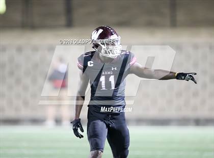 Thumbnail 2 in Wylie vs. Horn (UIL 6A Area Playoff) photogallery.