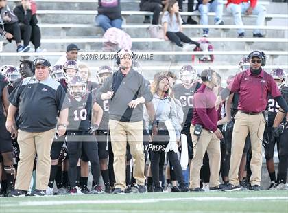 Thumbnail 1 in Wylie vs. Horn (UIL 6A Area Playoff) photogallery.