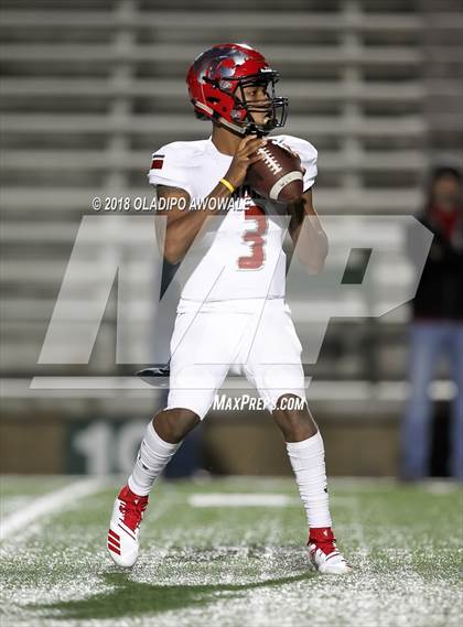 Thumbnail 1 in Wylie vs. Horn (UIL 6A Area Playoff) photogallery.
