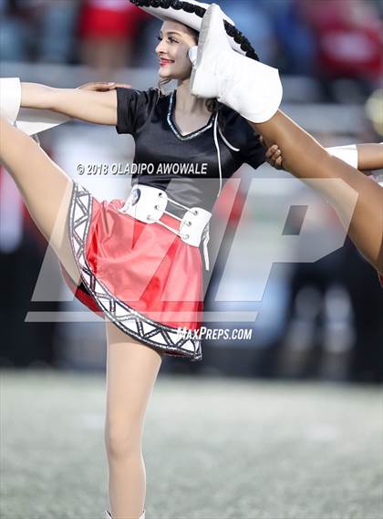Thumbnail 2 in Wylie vs. Horn (UIL 6A Area Playoff) photogallery.