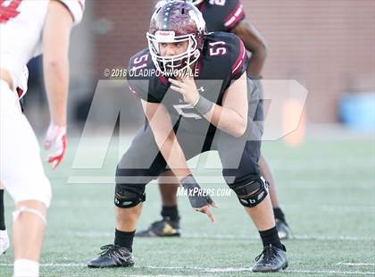 Thumbnail 2 in Wylie vs. Horn (UIL 6A Area Playoff) photogallery.