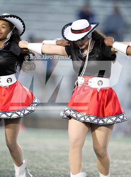 Thumbnail 2 in Wylie vs. Horn (UIL 6A Area Playoff) photogallery.