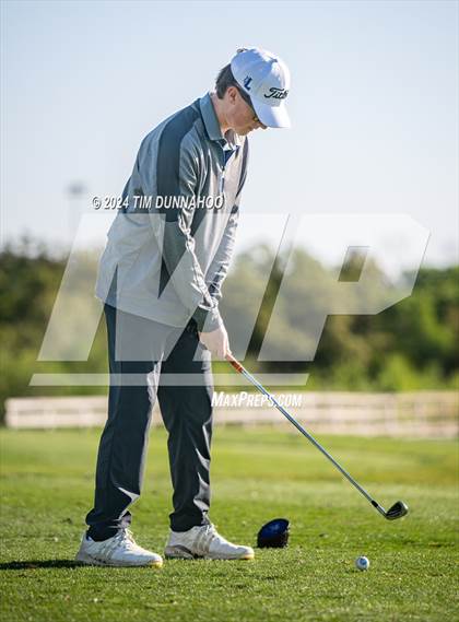 Thumbnail 1 in UIL Golf 5A Region 4 District 25 Tournament photogallery.