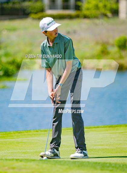 Thumbnail 2 in UIL Golf 5A Region 4 District 25 Tournament photogallery.