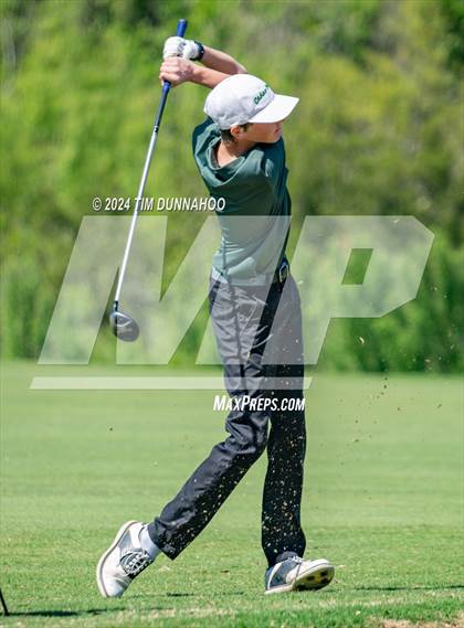 Thumbnail 3 in UIL Golf 5A Region 4 District 25 Tournament photogallery.