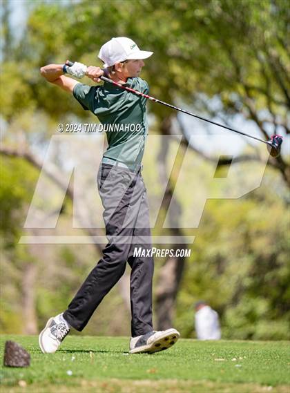 Thumbnail 3 in UIL Golf 5A Region 4 District 25 Tournament photogallery.