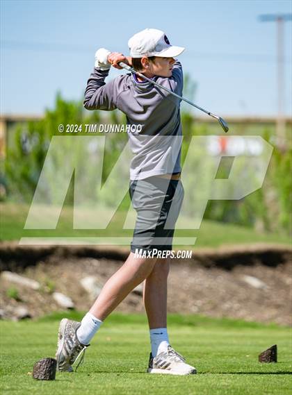 Thumbnail 2 in UIL Golf 5A Region 4 District 25 Tournament photogallery.