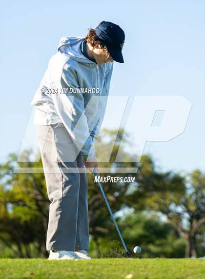 Thumbnail 3 in UIL Golf 5A Region 4 District 25 Tournament photogallery.