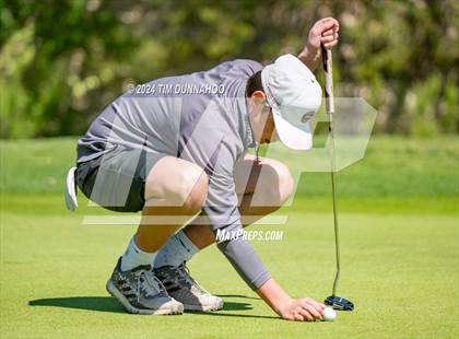 Thumbnail 2 in UIL Golf 5A Region 4 District 25 Tournament photogallery.