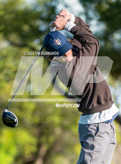 Thumbnail 3 in UIL Golf 5A Region 4 District 25 Tournament photogallery.