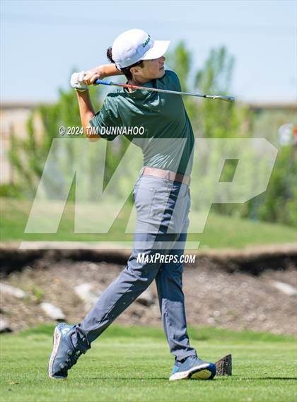 Thumbnail 2 in UIL Golf 5A Region 4 District 25 Tournament photogallery.