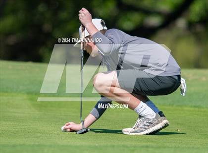 Thumbnail 1 in UIL Golf 5A Region 4 District 25 Tournament photogallery.