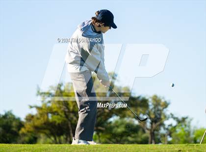 Thumbnail 1 in UIL Golf 5A Region 4 District 25 Tournament photogallery.