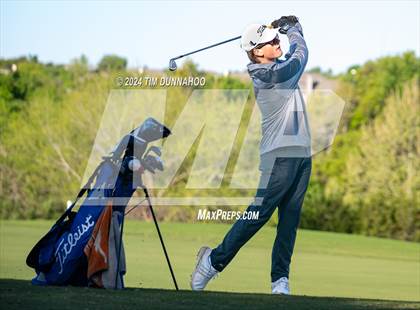 Thumbnail 1 in UIL Golf 5A Region 4 District 25 Tournament photogallery.