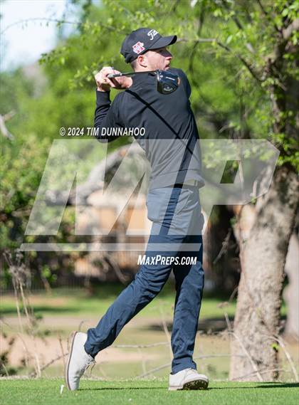 Thumbnail 3 in UIL Golf 5A Region 4 District 25 Tournament photogallery.