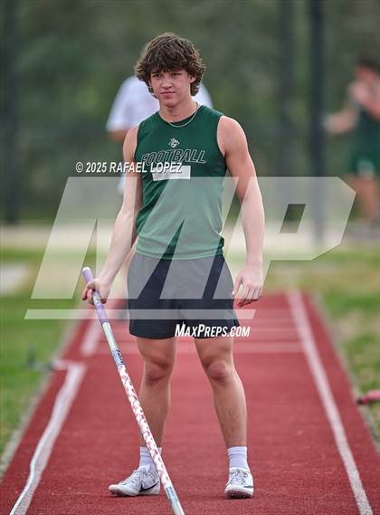 Thumbnail 2 in CCISD Ruben C Jordan Relays (Pole Vault) photogallery.