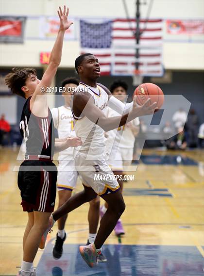 Thumbnail 3 in Archbishop Riordan vs. JSerra Catholic (Nor Cal Tip Off Classic) photogallery.