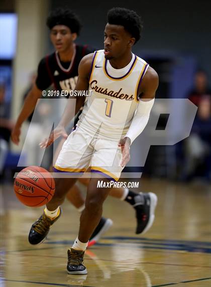 Thumbnail 1 in Archbishop Riordan vs. JSerra Catholic (Nor Cal Tip Off Classic) photogallery.
