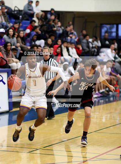 Thumbnail 2 in Archbishop Riordan vs. JSerra Catholic (Nor Cal Tip Off Classic) photogallery.
