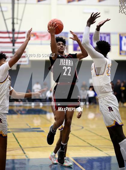 Thumbnail 2 in Archbishop Riordan vs. JSerra Catholic (Nor Cal Tip Off Classic) photogallery.