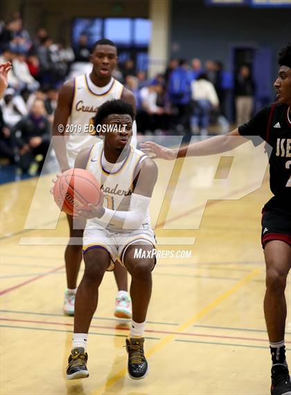 Thumbnail 2 in Archbishop Riordan vs. JSerra Catholic (Nor Cal Tip Off Classic) photogallery.