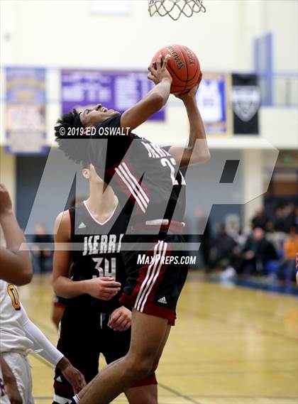 Thumbnail 1 in Archbishop Riordan vs. JSerra Catholic (Nor Cal Tip Off Classic) photogallery.
