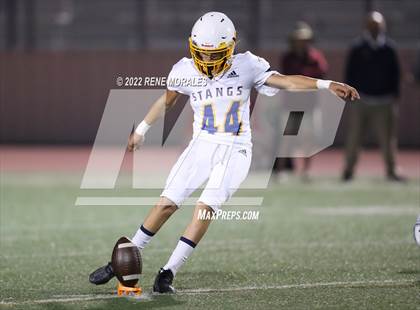 Thumbnail 2 in Muir vs Burroughs photogallery.