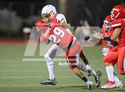 Thumbnail 1 in Muir vs Burroughs photogallery.
