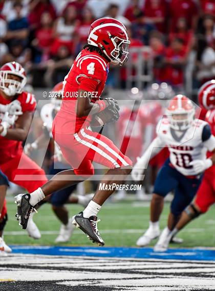 Thumbnail 2 in Bishop Gorman @ Mater Dei photogallery.