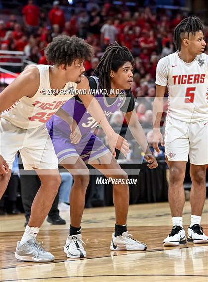 Thumbnail 3 in Fishers vs. Ben Davis (IHSAA 4A Final)  photogallery.