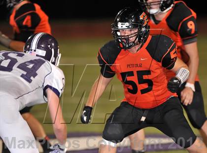 Thumbnail 2 in Petrolia vs. Cross Plains photogallery.