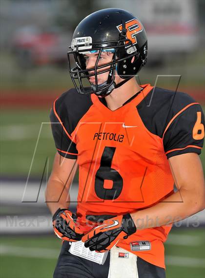 Thumbnail 2 in Petrolia vs. Cross Plains photogallery.