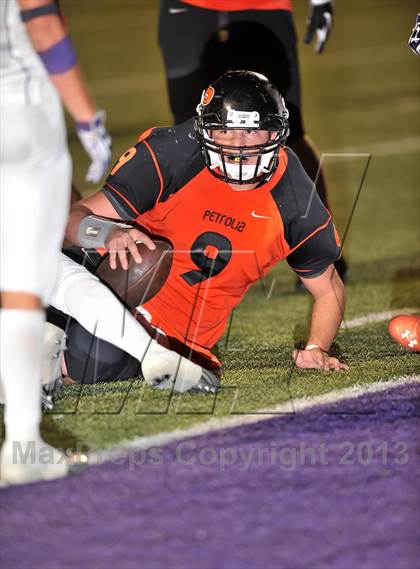 Thumbnail 1 in Petrolia vs. Cross Plains photogallery.