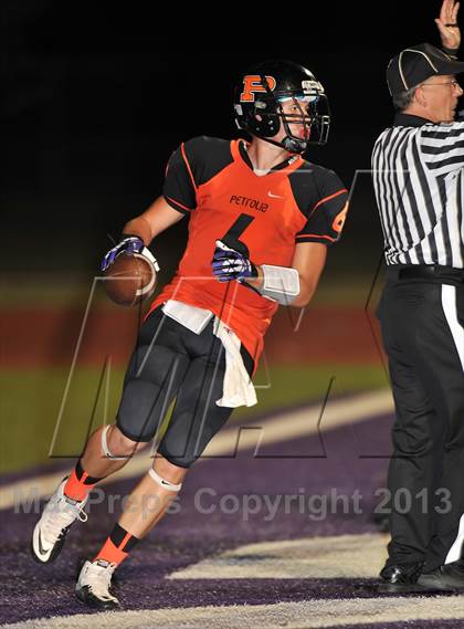 Thumbnail 2 in Petrolia vs. Cross Plains photogallery.
