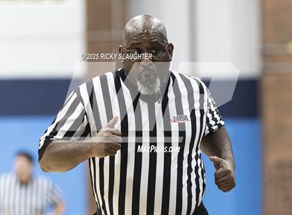 Thumbnail 1 in Cardinal Ritter College Prep @ Belleville East photogallery.