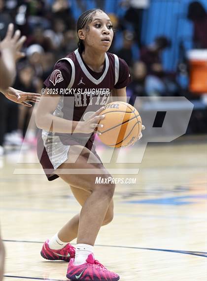 Thumbnail 1 in Cardinal Ritter College Prep @ Belleville East photogallery.