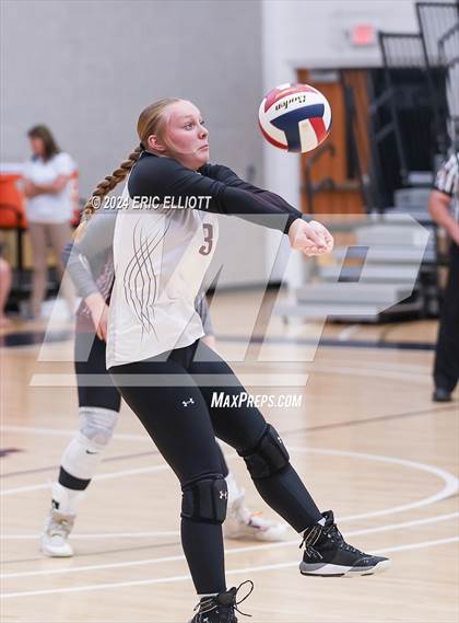 Thumbnail 1 in Cranberry Area vs Redbank Valley (PIAA D9 AA Final) photogallery.