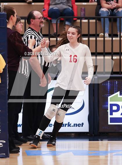 Thumbnail 1 in Cranberry Area vs Redbank Valley (PIAA D9 AA Final) photogallery.