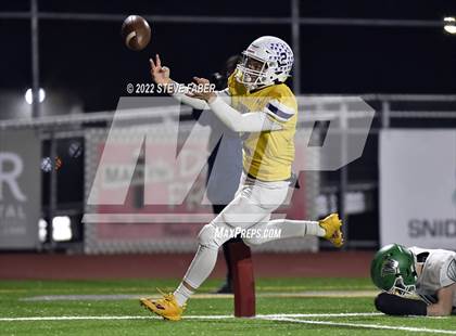 Thumbnail 3 in Woodinville @ Sumner [WIAA 4A State Playoff Round 1] photogallery.