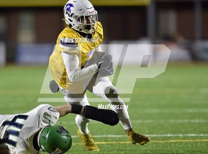 Thumbnail 2 in Woodinville @ Sumner [WIAA 4A State Playoff Round 1] photogallery.