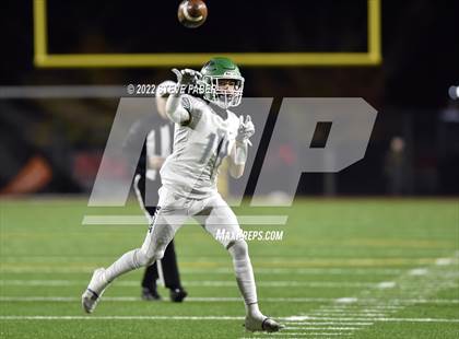 Thumbnail 2 in Woodinville @ Sumner [WIAA 4A State Playoff Round 1] photogallery.