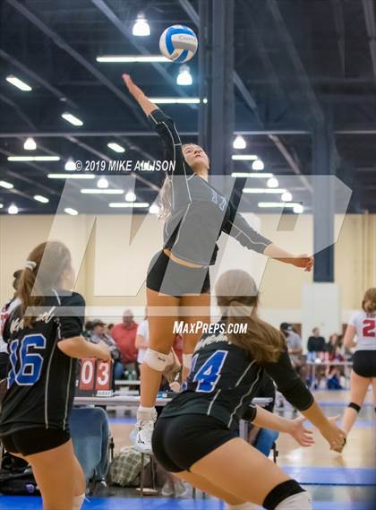 Thumbnail 2 in McMichael vs. Hixson photogallery.