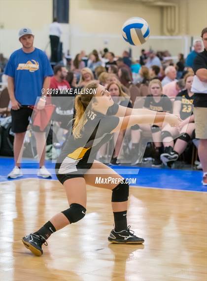 Thumbnail 3 in McMichael vs. Hixson photogallery.