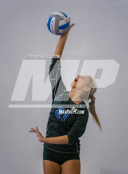 Thumbnail 2 in McMichael vs. Hixson photogallery.